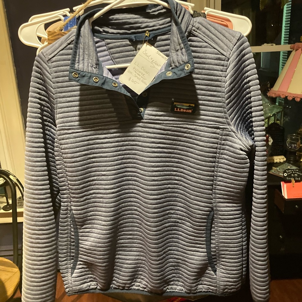 LL Bean “Airlight knit” pullover like new